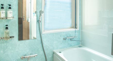 Others 2 Blue Light Amami