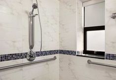 Bilik Mandi dalam Bilik 6 Howard Johnson Manhattan Soho