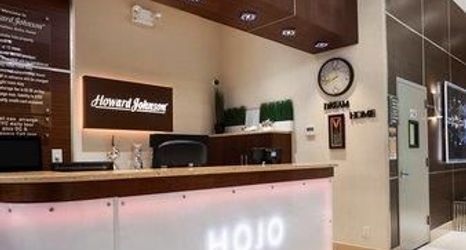 Lobi 2 Howard Johnson Manhattan Soho