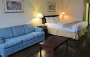 Kamar Tidur 7 Toronto Plaza Airport Hotel