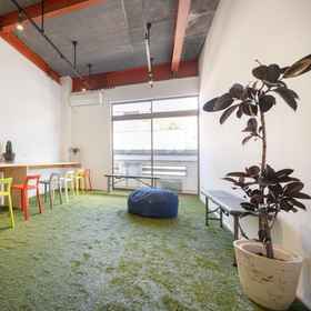 Coliving & Cafe Sando 1, Hotel Minamiuwa-gun