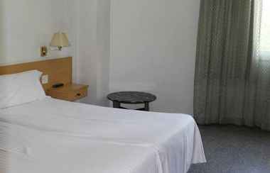 Kamar Tidur 2 Hotel Climent