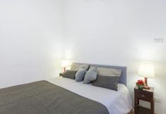 Others 7 Ave Roma Guest House