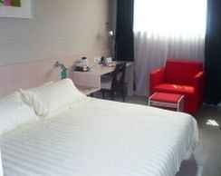 Kamar Tidur 4 Star City Landmark International