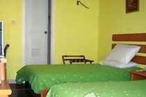 Kamar Tidur Home Inn Bird's Nest