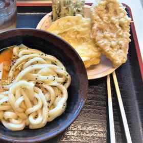 Takamatsu Guest House Akane 1, Hotel Shozu-gun