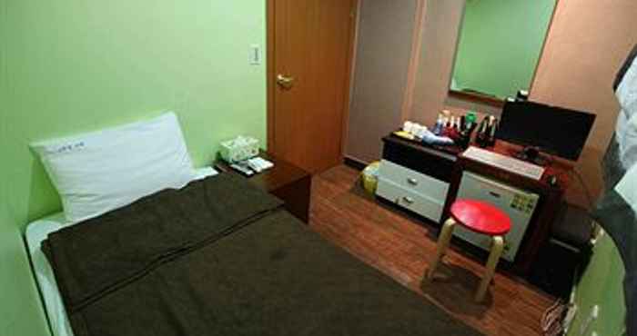 Phòng ngủ Hotel Sarangbang