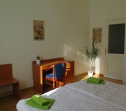 Kamar Tidur 7 Green Oasis Wenceslas Square Apartment