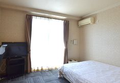 Others 4 New Station Hotel