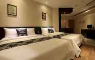 Kamar Tidur 5 Chelsea The Premium Hotel