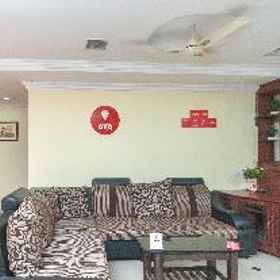 Pearl Corporate Residency 1, Khách sạn OM Saranam Agencies