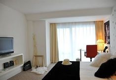 Bedroom 5 H Hotel Lujiazui