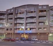 Restaurant 2 Tulip Inn Al Qusais Dubai Suites