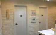 In-room Bathroom 6 Nol Guest House - Hostel
