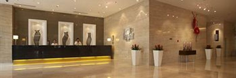 Lobi Holiday Inn Central Plaza Beijing