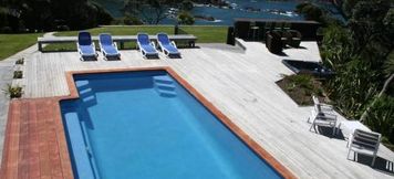 Swimming Pool 4 The Lighthouse Lookout Bed and Breakfast