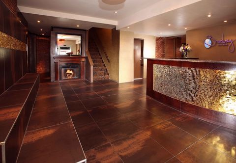 Lain-lain Broadway Hotel and Hostel