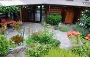 Ruang untuk Umum 2 Larch Hill Bed & Breakfast