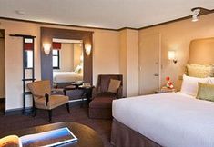 Phòng ngủ 5 Affinia Dumont