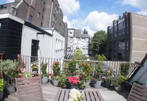 Common Space Prince On The Roof