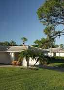 EXTERIOR_BUILDING Lakeside Cottages at The Bay Hill Club