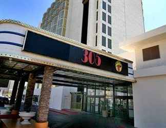 ล็อบบี้ 2 Clarion Hotel And Casino Near Las Vegas Strip