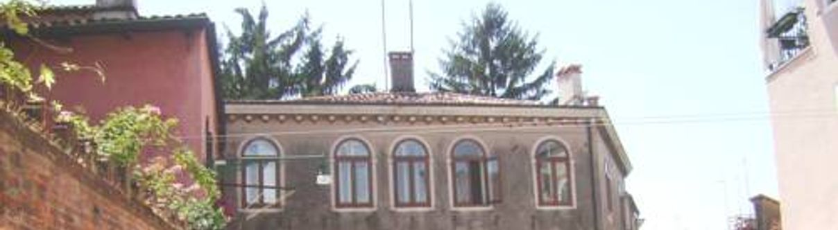 Exterior Venice Garden