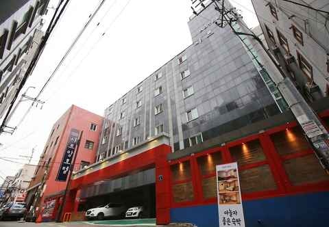 อื่นๆ Hotel Charmant Suwon