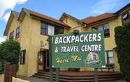 Others 5 Crash Palace Backpackers