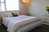 Bedroom Flaxmill Bay Motel