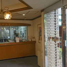 도케 스테이션 호텔 1, 토미사토시 호텔