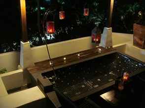 Sảnh chờ 4 Room Club Hotel