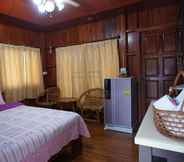 Others 4 Settee Homestay