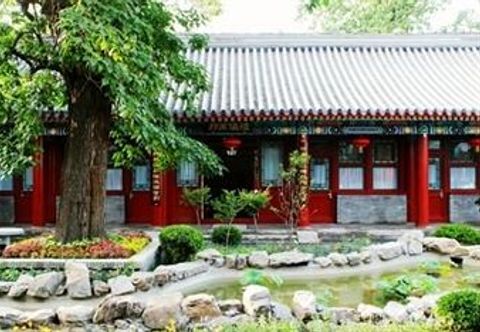 Exterior Soluxe Courtyard