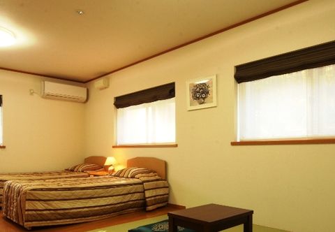 Others Petit Resort Appear