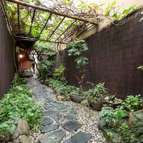 Guest House Waraku-an1 , 飯店京都工藝纖維大學 圖書館・資料館