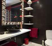 Toilet Kamar 7 Suite Home Barcelona