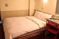 Kamar Tidur King Regency Hotel