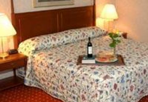 Kamar Tidur Ramada Plaza Jfk Airport