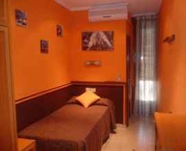 Kamar Tidur 4 Hostal Jaen