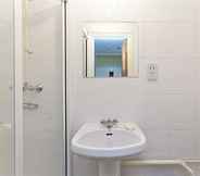 Toilet Kamar 3 Welby 57