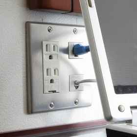 Hotel Crest Ibaraki1 , 飯店肉乌冬 杜都商店 Panasonic Stadium Suita 3F