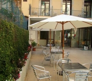 Lain-lain 7 Hostal La Terrassa