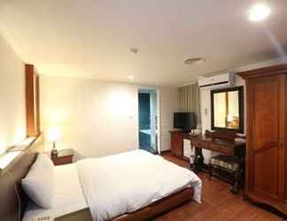 Lobi 2 Camp David Hotel