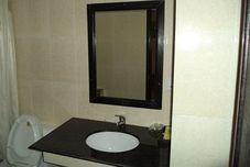 Bilik Mandi dalam Bilik Singapore Hotel