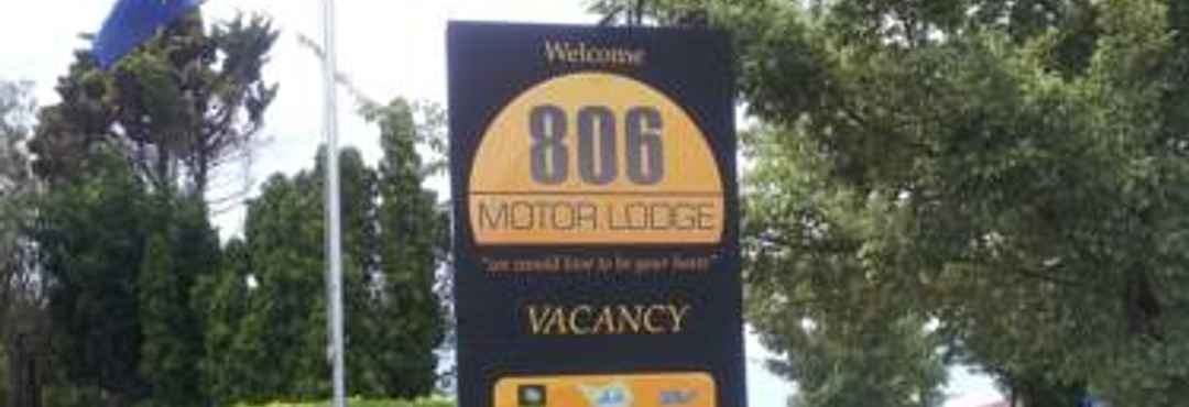Exterior 806 Motor Lodge