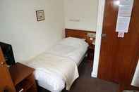 In-room Bathroom White Lodge, Hornsey