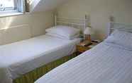 Kamar Tidur 3 Cumbria House Hotel