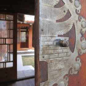 Usimdang 1, Hotel Seguru Academy