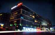 Bilik Mandi dalam Bilik 7 Tangram Hotel Xinyuanli Beijing